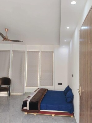 Room - Wiseone choice (Noida)