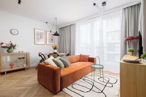 Apartment, Balkon | Bügeleisen/Bügelbrett, kostenloses WLAN