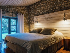 7 bedrooms, iron/ironing board, WiFi, bed sheets - Family Home – 7 Bedrooms, 6 Bathrooms – Eygalières (Eygalières)