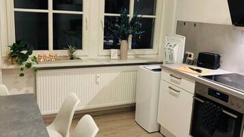 Kühlschrank, Herdplatte