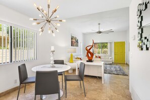 Apartment - Palm Springs Getaway Style Comfort and Views (Palm Springs)