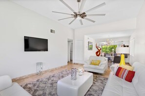 Apartment | 2 bedrooms, Internet