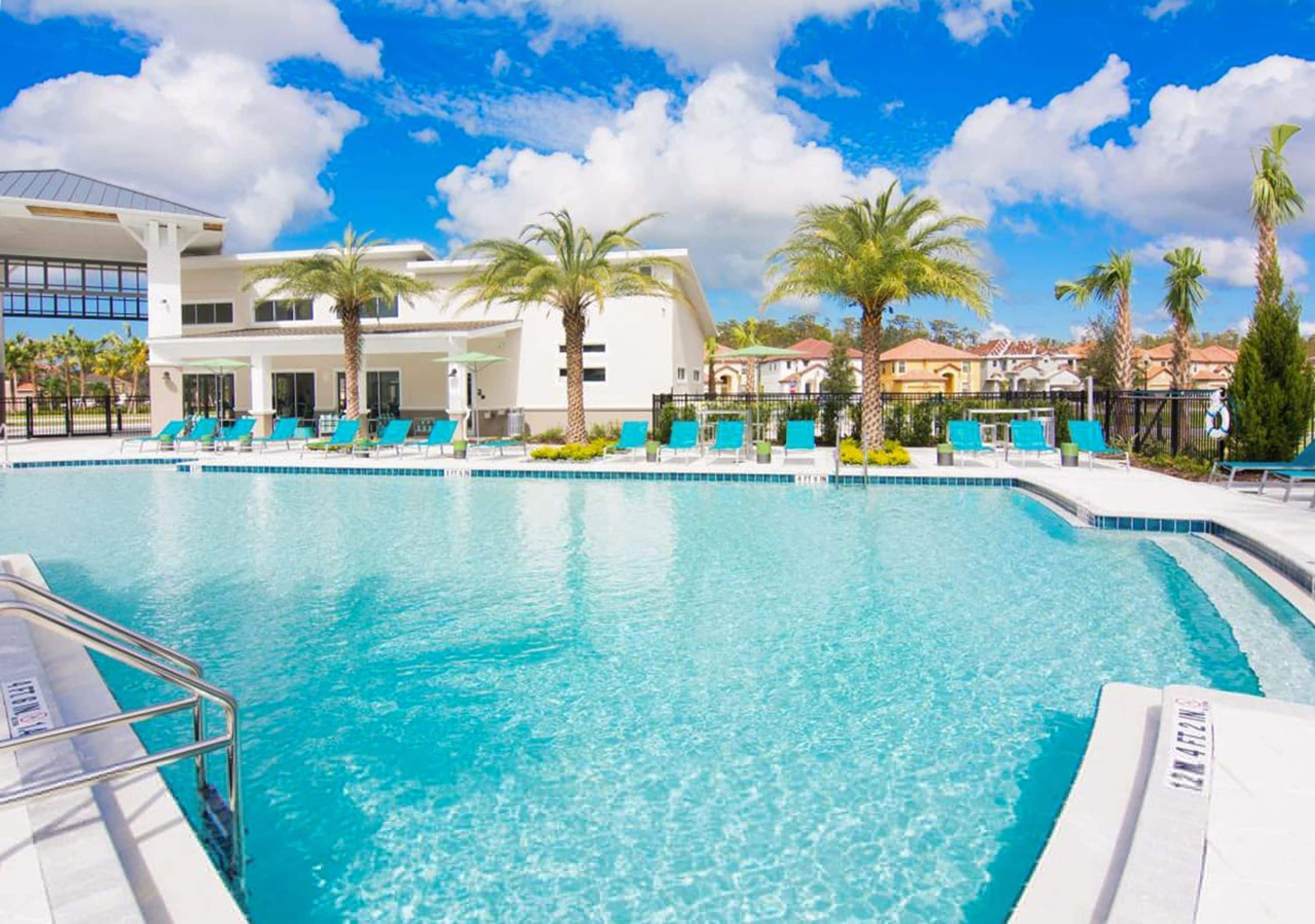 Hus | 12 soverom og internett