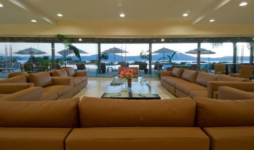 Anana El Dorado 106 Condo Pool Lake Views