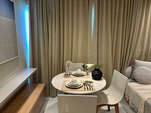 1 bedroom, free WiFi - Oceanfront Studio in Condominium Ops0337 (Salvador)