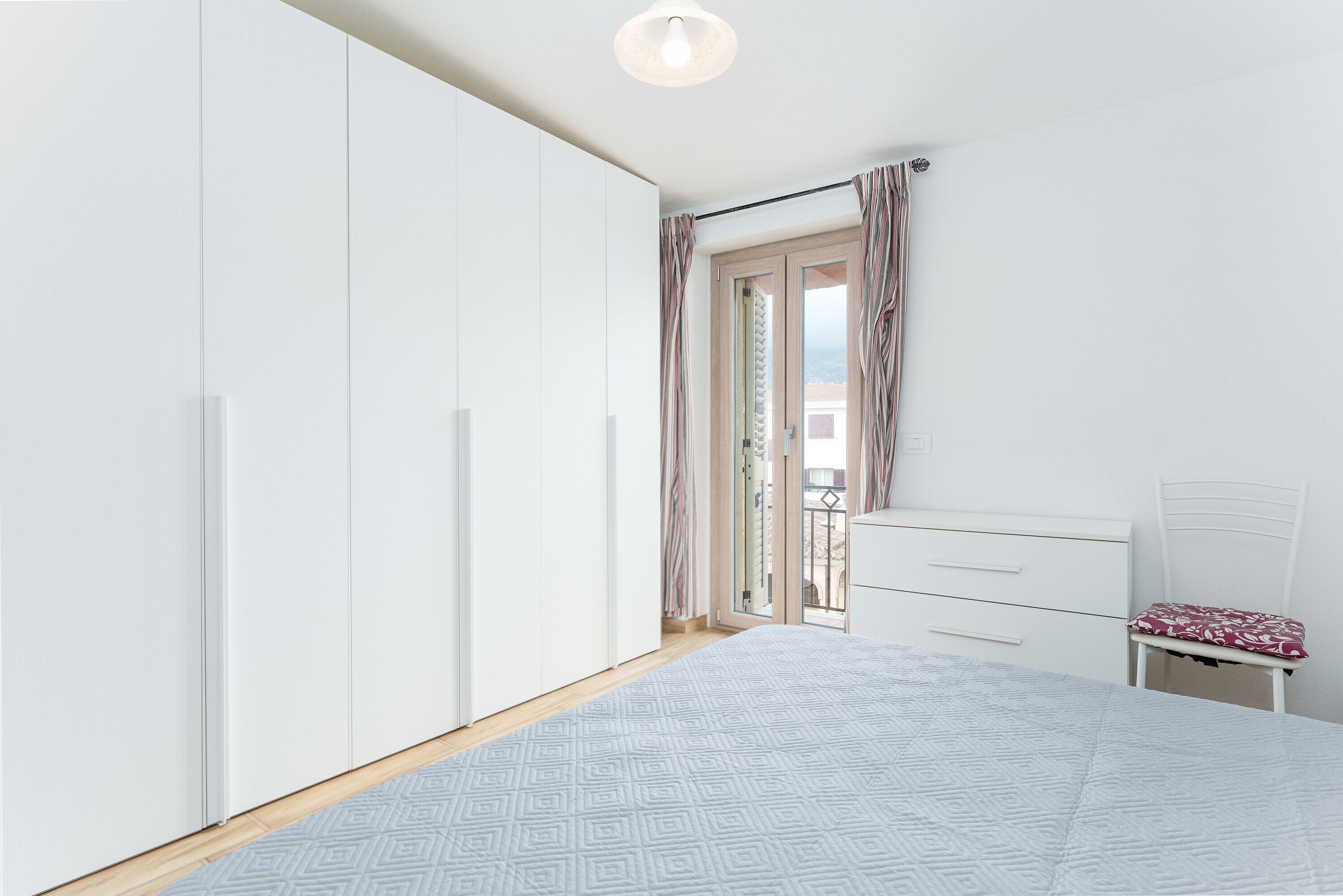 2 Schlafzimmer, Bügeleisen/Bügelbrett, Bettwäsche