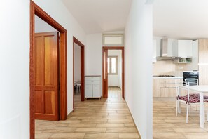 Fridge, oven, stovetop, coffee/tea maker - Holiday Home 'Enjoy The Silence Flat' in Orosei Near the Beach (Orosei)