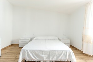 2 bedrooms, iron/ironing board, bed sheets - Holiday Home 'Enjoy The Silence Flat' in Orosei Near the Beach (Orosei)