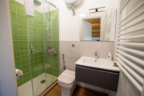 Chambre Double ou avec lits jumeaux | Salle de bain