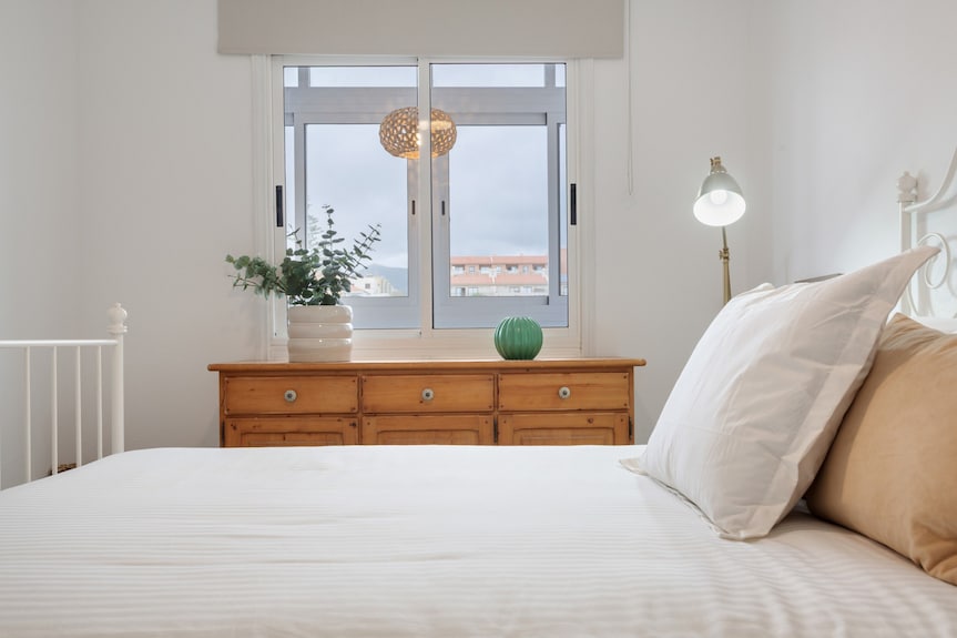 Vacation Apartment 'Medano House' With Mountain Views, Private Terrace & Wi-fi - El Médano