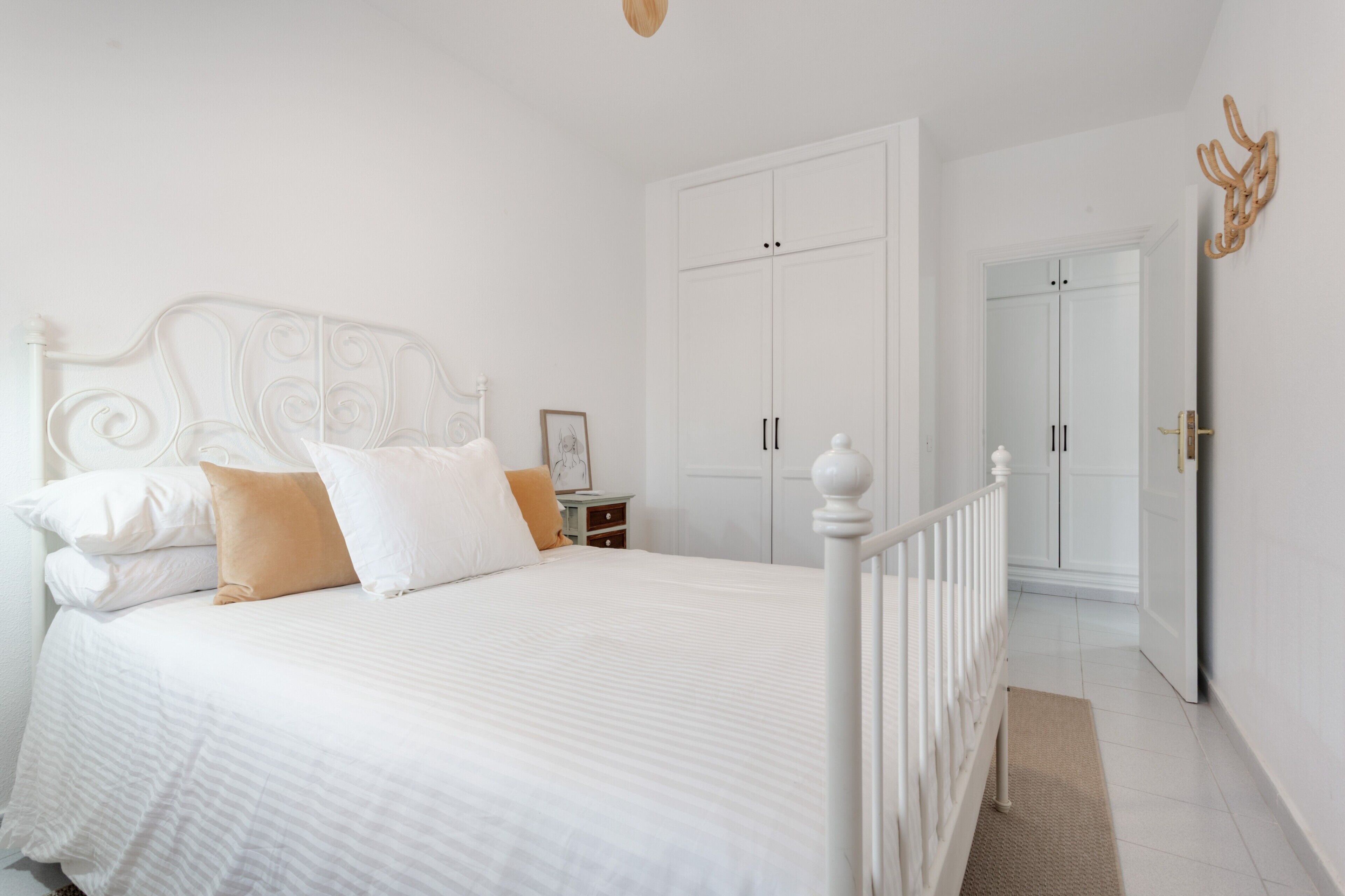 1 chambre, fer et planche à repasser, Wi-Fi, draps fournis