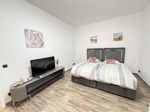 1 bedroom, iron/ironing board, WiFi, bed sheets