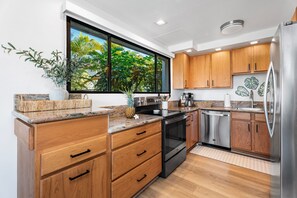 Fridge, microwave, oven, stovetop - NEW Listing! Ocean View 2BR/2BA Keauhou Punahele (Kailua Kona)