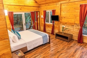 Forest View Wooden Cottage | Free WiFi - Nature Trails Rock Valley Goa (Ponda)