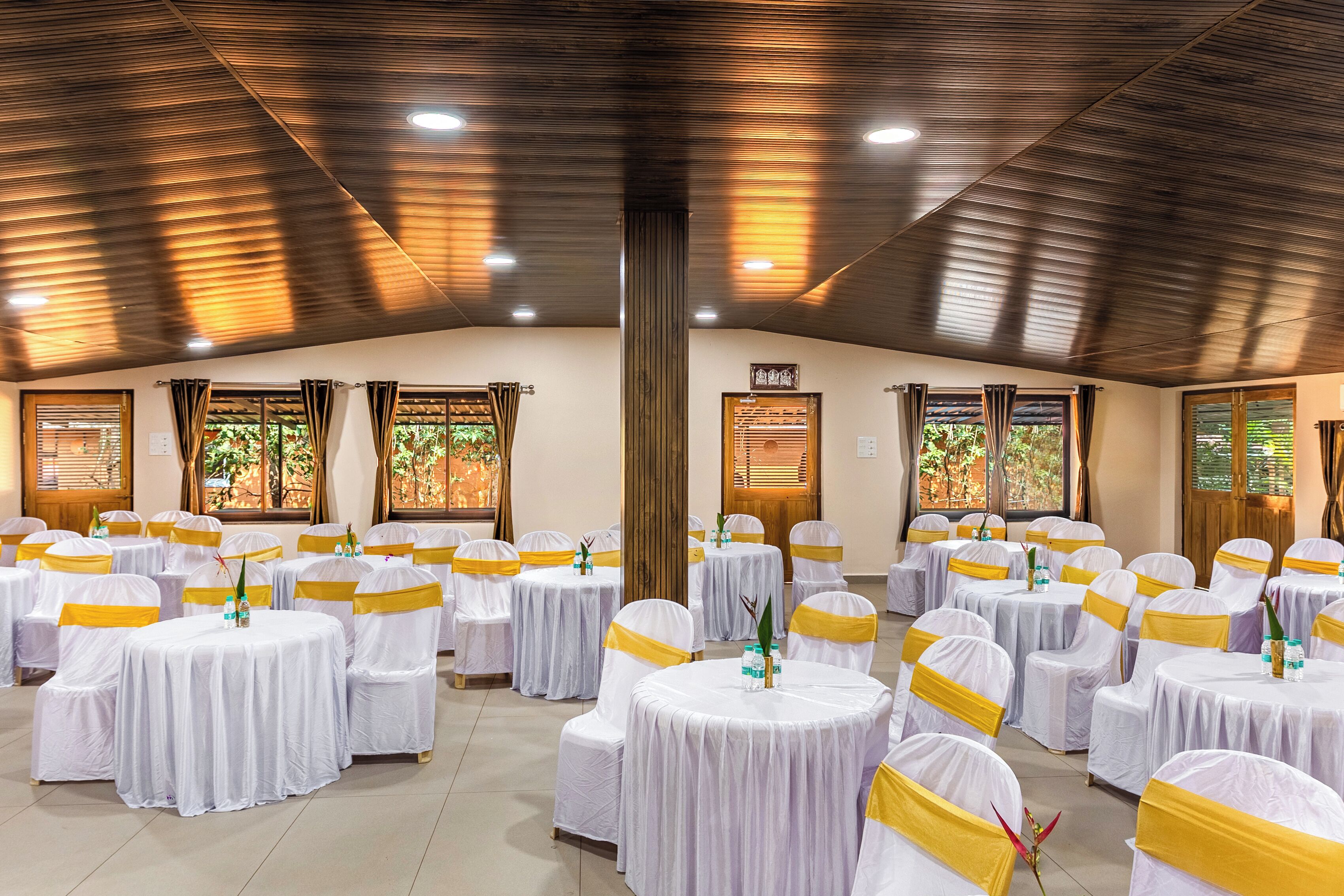 Banquet hall