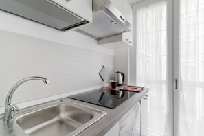 Kühlschrank, Mikrowelle, Geschirrspüler