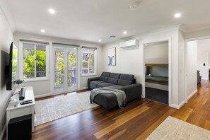 Smart TV - Valley View Retreat: 4  BR, 2.5  BA House in Sawmill Settlement, Sleeps 10 (Sawmill Settlement)