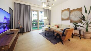 Apartment, Stadtblick | Wohnbereich