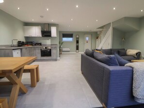 Living area - Willow Barn (Chester)