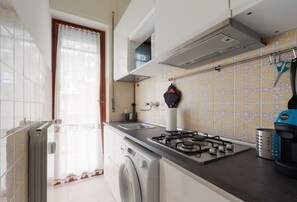 Kühlschrank, Mikrowelle