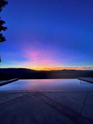 Outdoor pool, a heated pool - Scenic vineyard in Glen Ellen (Glen Ellen)