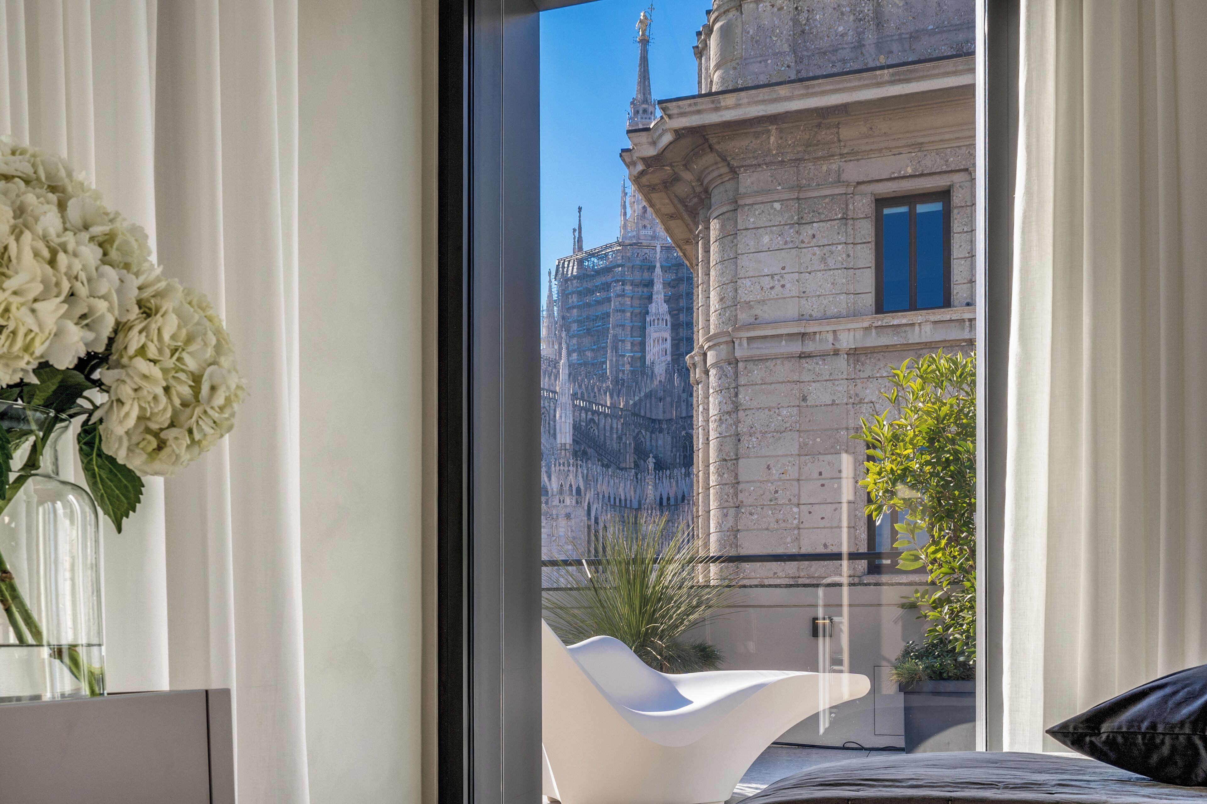 Elite Apartment (2 Bedrooms) | 2 bedrooms, iron/ironing board, free cribs/infant beds, bed sheets