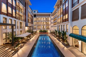 Apartment - Modern 2bhk Suite w Pool Gym Access Candolim (Candolim)