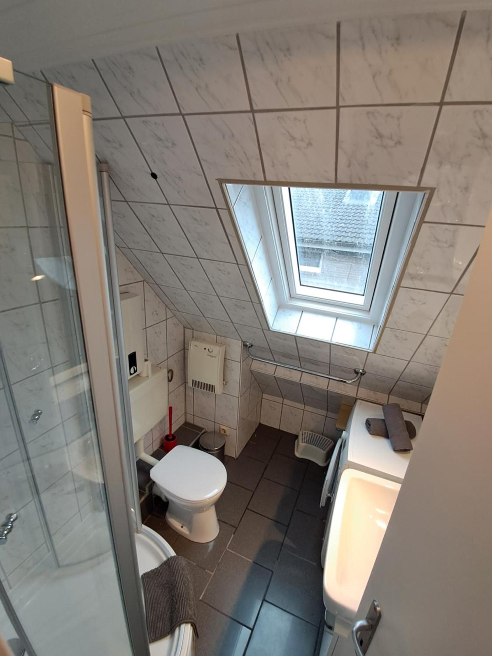 Ducha, secador de pelo, toallas