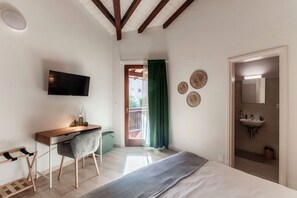 Unclassified image, 3 of 14, button - Near the lake and the center (FLORIDA ASCONA Room 17) (Ascona)