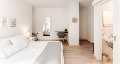 PrĂšs du lac et du centre (FLORIDA ASCONA Room 05)