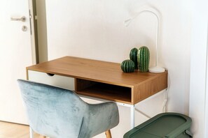 Interior - Near the lake and the center (FLORIDA ASCONA Room 15) (Ascona)