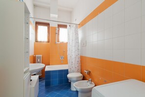 Bidet