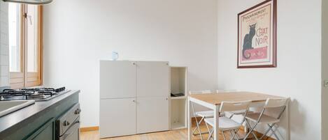 Fridge, microwave, dishwasher, toaster