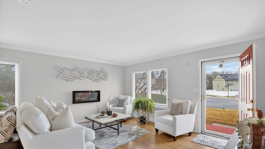 Elegant Home With Game Room Near Bwi 3 Bedroom Home