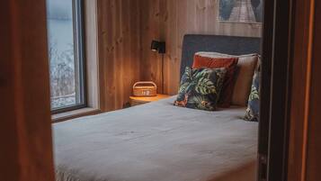 House, 4 Bedrooms, Smoking, Balcony | 5 bedrooms