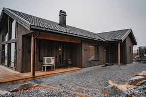 House, 4 Bedrooms, Smoking, Balcony | Bahagian luar