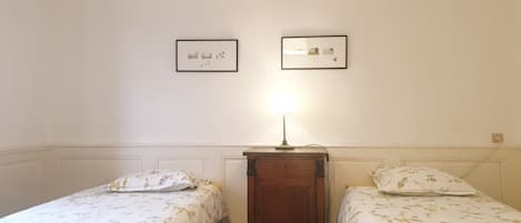 Traditioneel appartement, meerdere bedden, uitzicht op tuin, bijgebouw | Een strijkplank/strijkijzer, gratis wifi