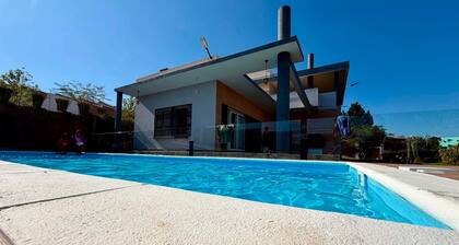 Residence 20 minutes from Tana Airport, with a pool, 100% self-sufficient