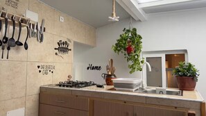 Fridge, microwave, coffee/tea maker, toaster - Holiday Home O Lar Tuna (Celeiro)