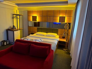 Standard Double Room | Blackout drapes, soundproofing, iron/ironing board, free WiFi