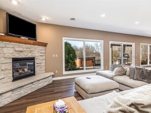 Téléviseur connecté, foyer