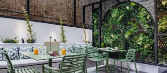 Zea Urban Living