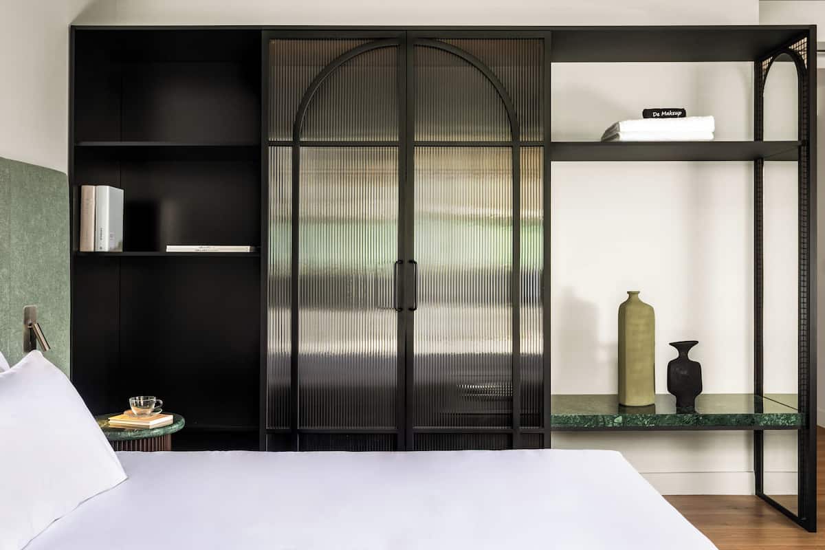 Comfort Suite | セーフティボックス (室内)、遮光カーテン、アイロン / アイロン台、WiFi (無料)