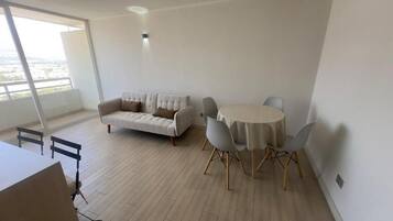 Family Apartment, Balcony, City View | Dining room