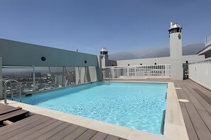 Apartment | Pool | Seasonal outdoor pool - Oceana Suites Departamental (Santiago)