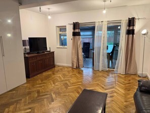 Shared Dormitory, 1 Bedroom | Room amenity - Room-cozy Room in Shared Home in Ashford (Ashford)