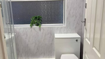 Shared Dormitory, 1 Bedroom | Bathroom