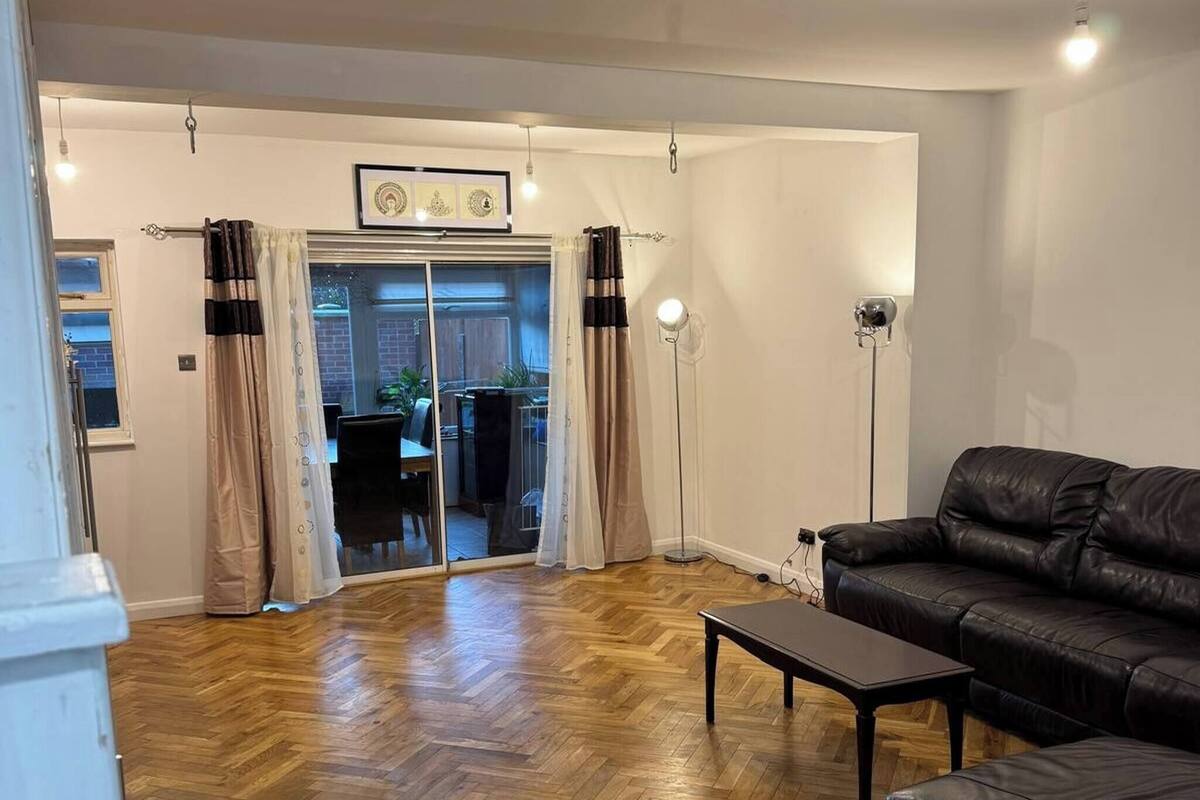 Shared Dormitory, 1 Bedroom | Living room