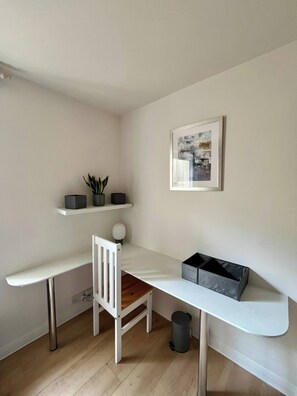 Apartment, 1 Bedroom, Smoking | Interior - Beautiful & Cosy Apartment in Brighton BN2 3AD (Brighton)