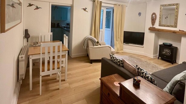 Unclassified image, 1 of 17, button - Beautiful & Cosy Apartment in Brighton BN2 3AD (Brighton)
